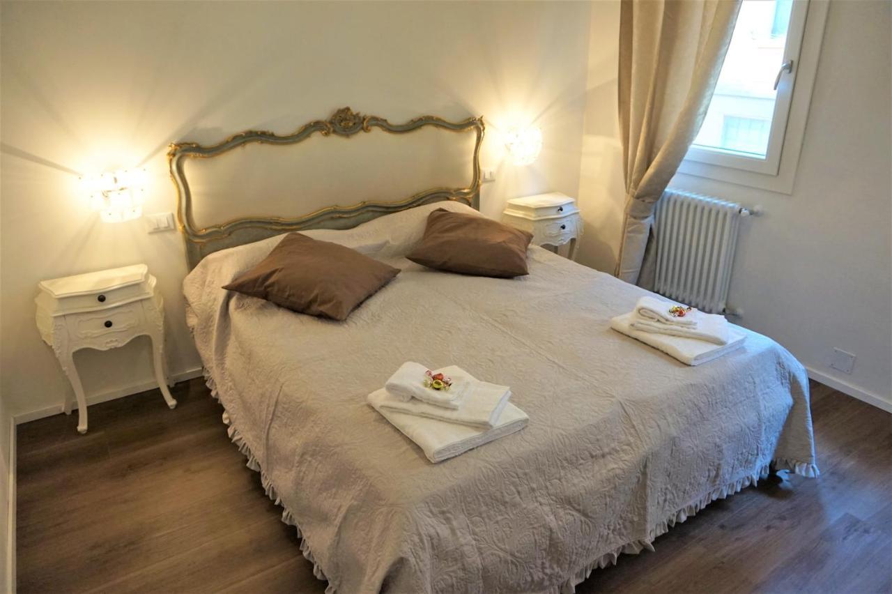 Sara S Luxury Five Minutes From Piazza San Marco Appartement *