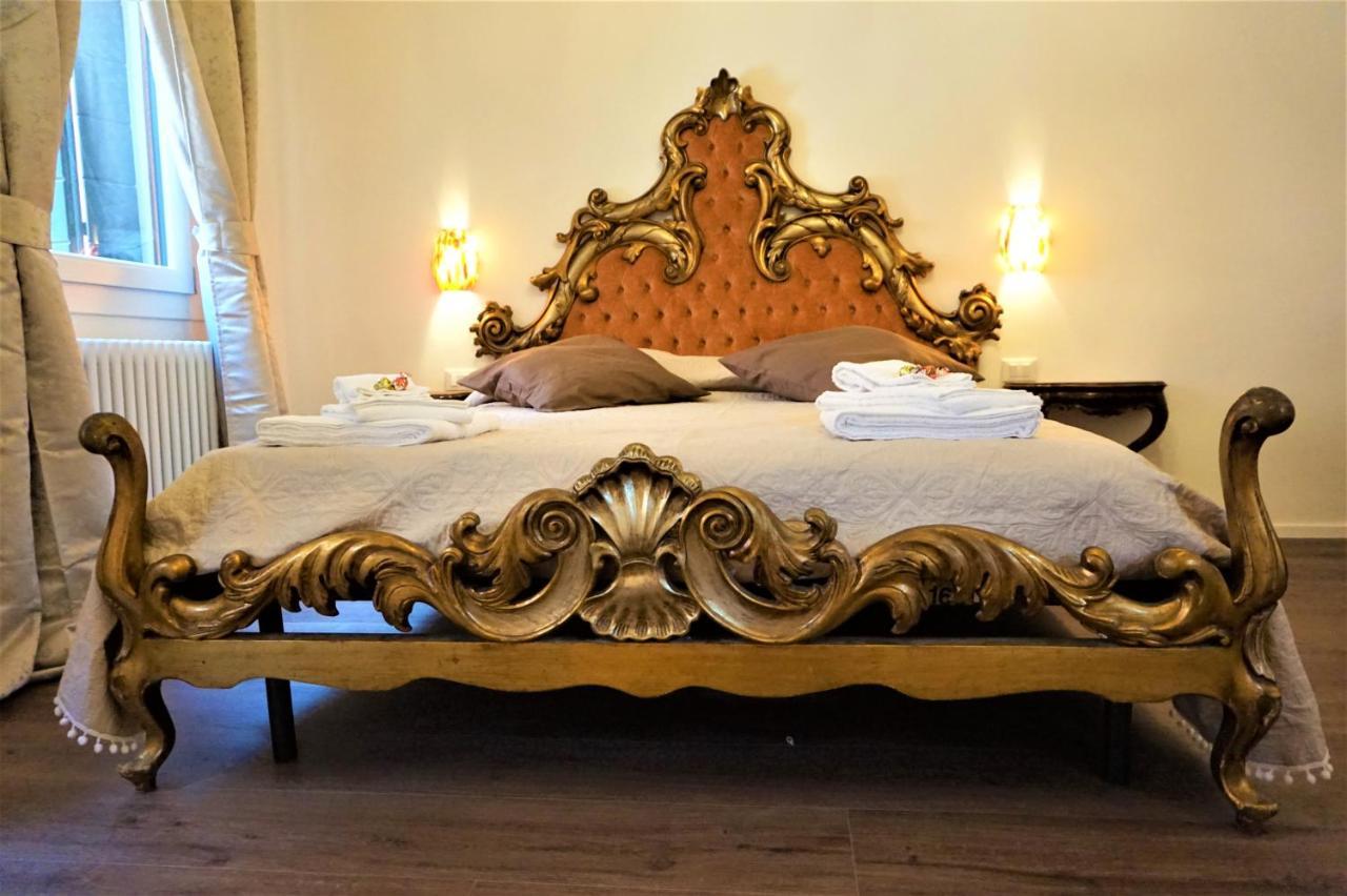 Apartment Sara S Luxury Five Minutes From Piazza San Marco Venedig