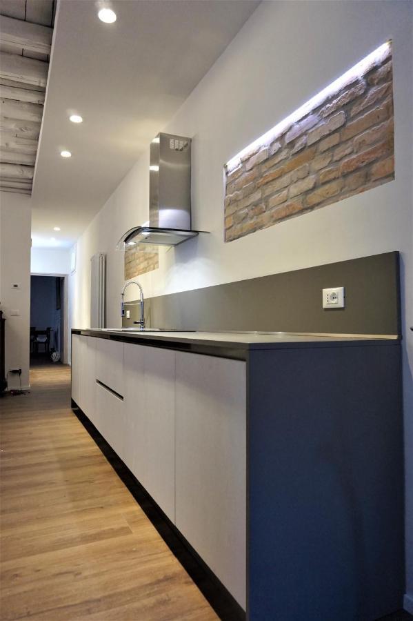 Apartment Sara S Luxury Five Minutes From Piazza San Marco Venedig